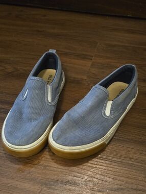 Old Navy Light Blue Canvas Slip-On Sneakers with Gum Sole